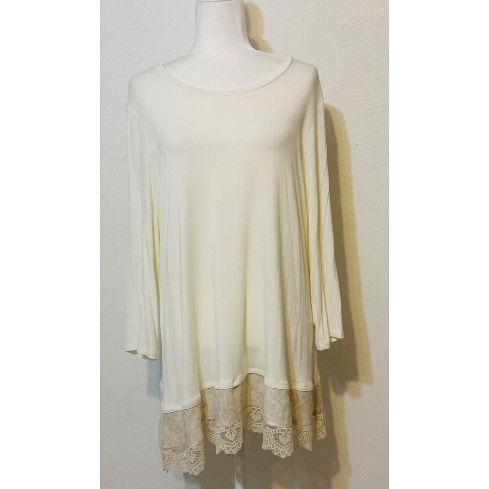 LOGO By Lori Goldstein Women’s Size XL Ivory Mix Media Lace Ruffle Hemline Tunic